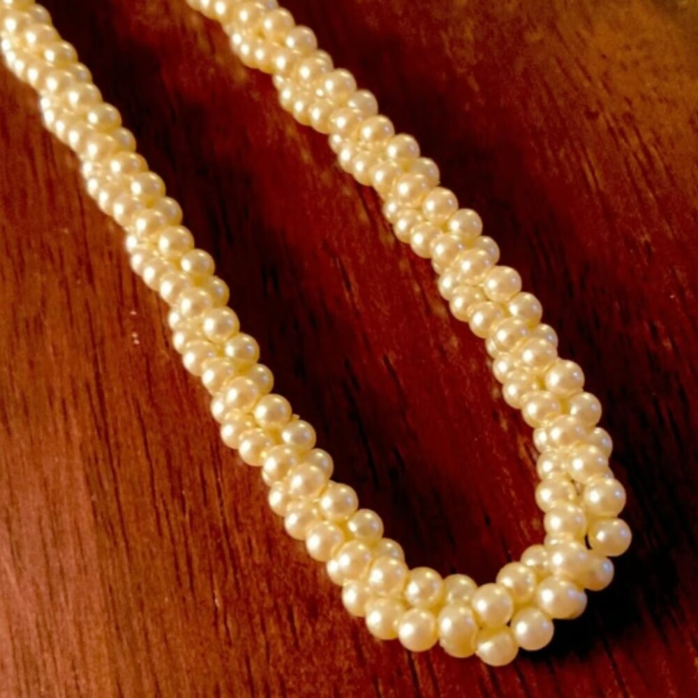 Marvella Spiral Pearl Beaded Necklace